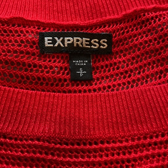 Express Women’s Pullover Sheer Blouse With 3/4 Sleeves - Picture 2 of 3